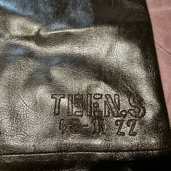 Pants - Picture 2 of 10